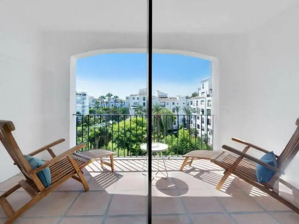 Home with terrace for sale in Nueva Andalucía, imagen 3