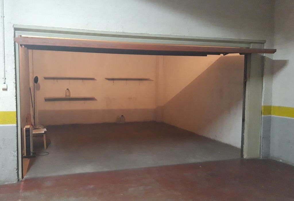 Aparcament de Garatge en venda en Girona Capital