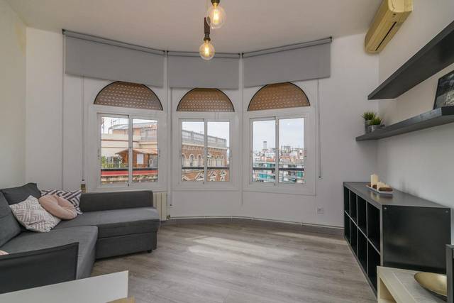 Ático en Venta en  CORTS CATALANES en La Font de la Guatlla