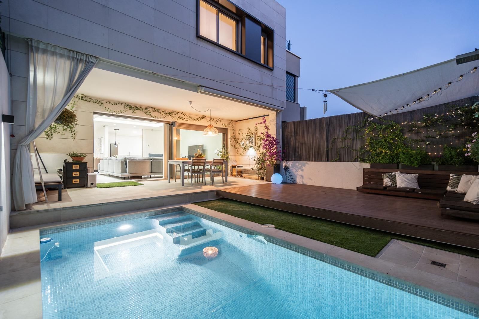 Terraza de Casa adosada en venta en  Madrid Capital con Aire acondicionado, Terraza y Piscina