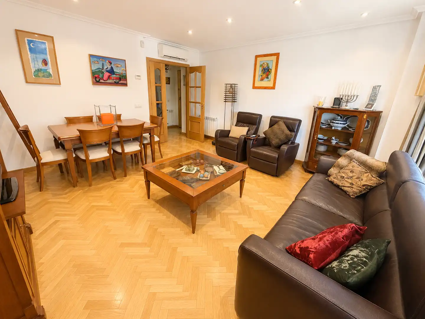 Living room of Flat for sale in Alcorcón  with Air Conditioner, Heating and Parquet flooring