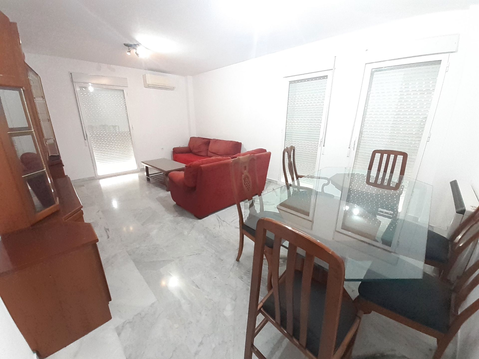 Sala d'estar de Pis en venda en La Zubia amb Calefacció, Moblat i Balcó