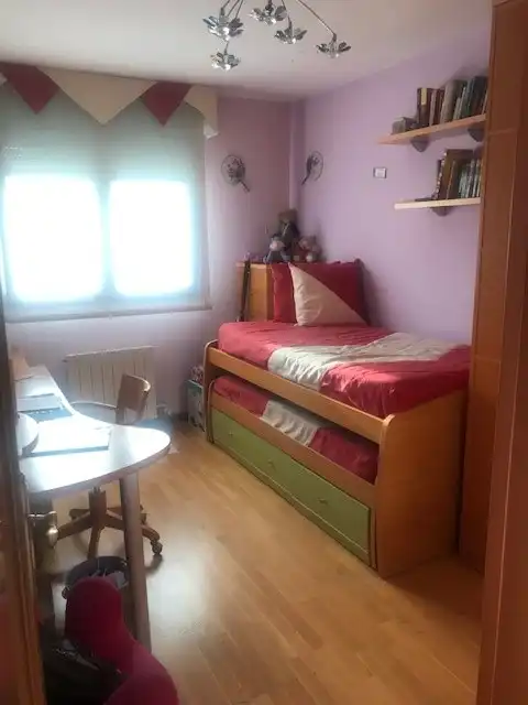 Habitación de Casa adosada en venta en Calatayud con Aire acondicionado, Calefacción y Jardín privado