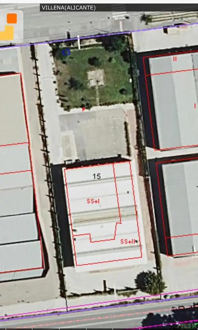 Nave industrial en venta en Villena