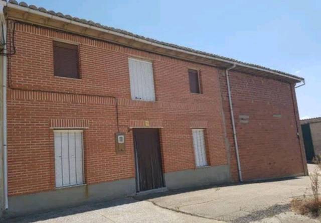 Finca rústica en Venta en Castilfalé