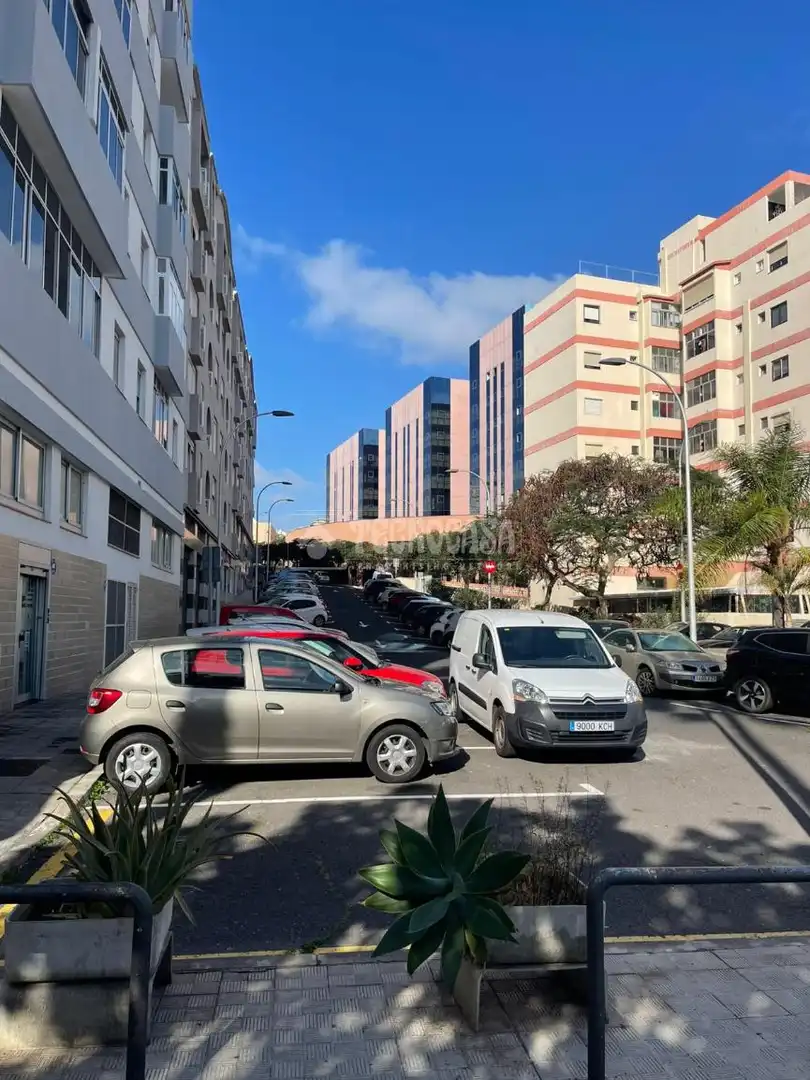 Vista exterior de Garatge en venda en Santa Cruz de Tenerife