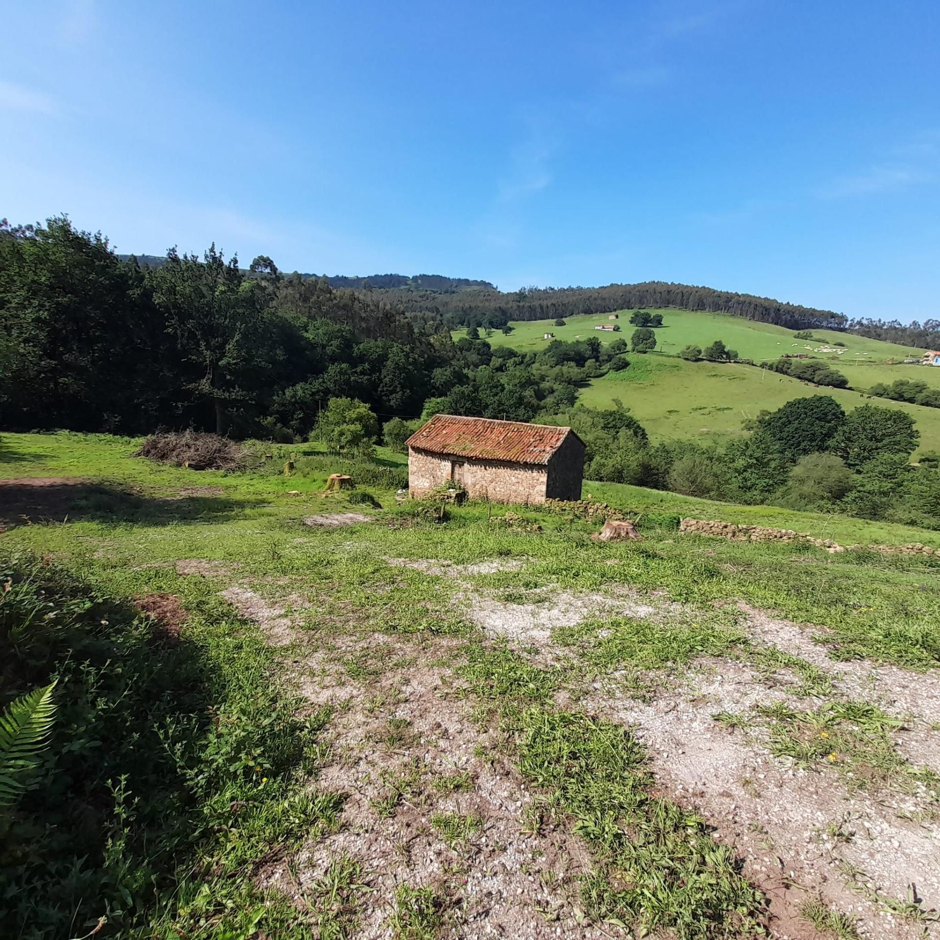 Finca rústica en venda en Penagos amb Jardí privat