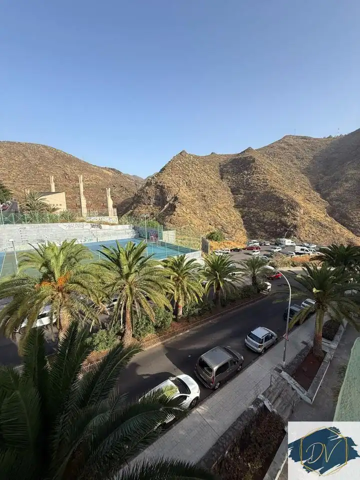 Flat with terrace for sale in Calle de Junonia
