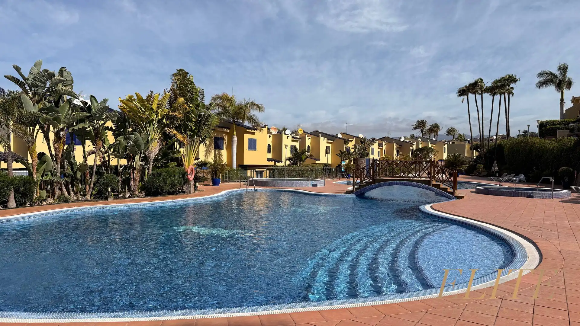 Swimming pool of Detached homes for sale in San Bartolomé de Tirajana  with Air Conditioner, Heating and Private garden