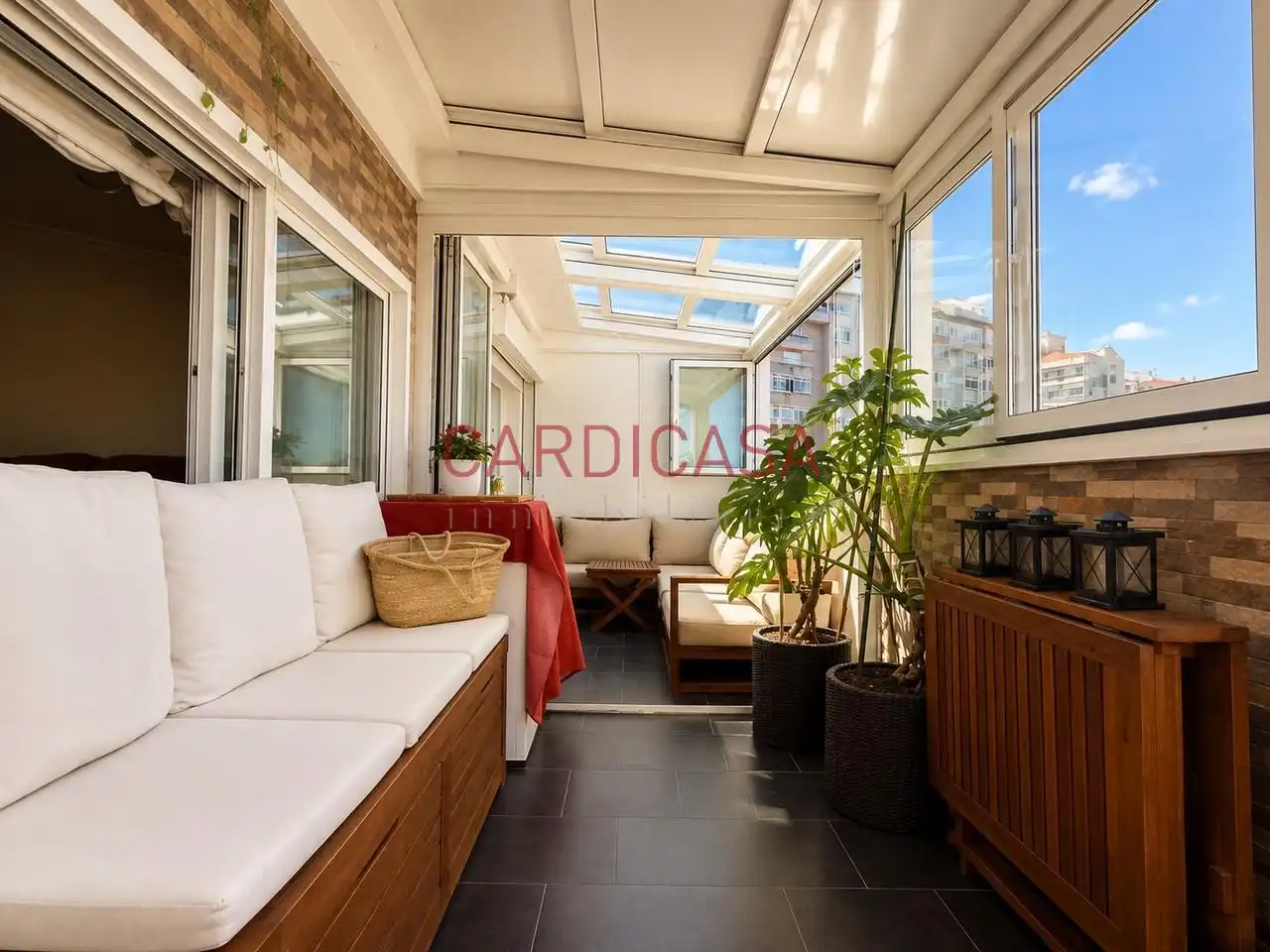 Terrassa de Àtic en venda en Vigo  amb Calefacció, Parquet i Terrassa