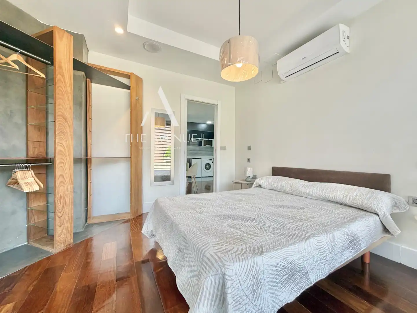 Bedroom of Flat for sale in Madrid  with Air Conditioner, Storage room and Furnished