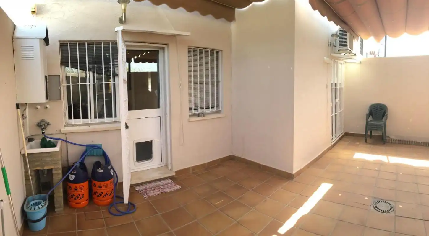 Terraza de Casa adosada en venta en Valencina de la Concepción con Aire acondicionado, Calefacción y Terraza