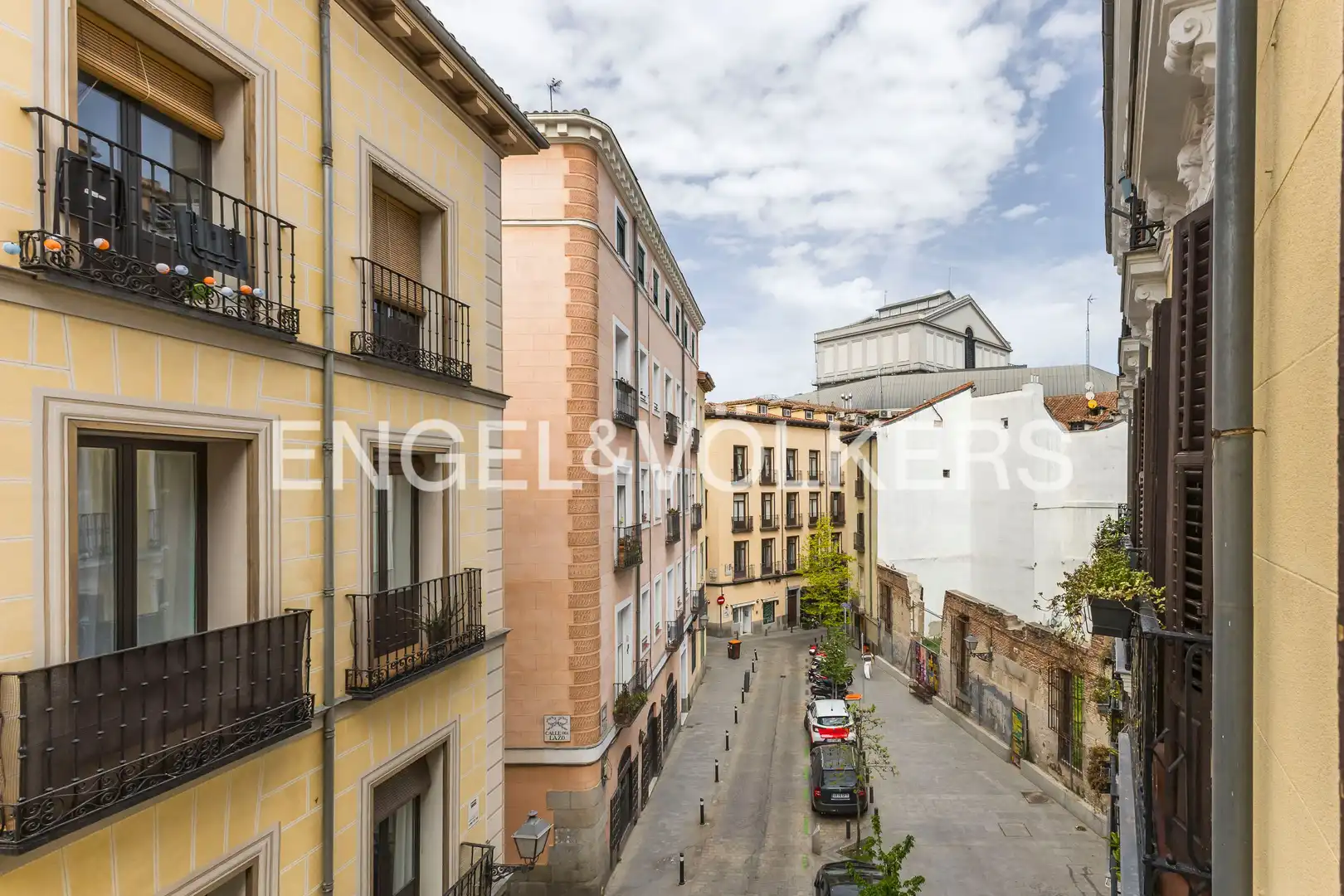 Exterior view of Flat for sale in Madrid  with Air Conditioner, Heating and Storage room