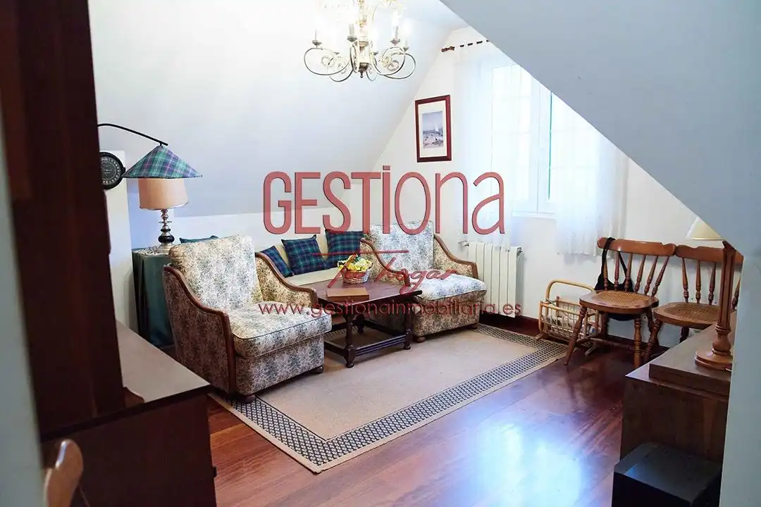 Sala de estar de Casa o chalet en venta en Solórzano con Jardín privado, Amueblado y Alarma