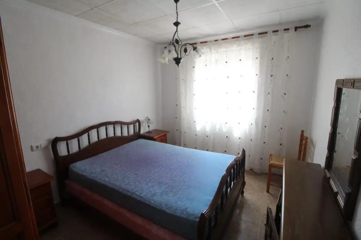Habitación de Casa adosada en venta en Torrevieja con Aire acondicionado, Jardín privado y Terraza