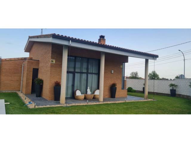 Casa-chalet en Venta en Cuadros