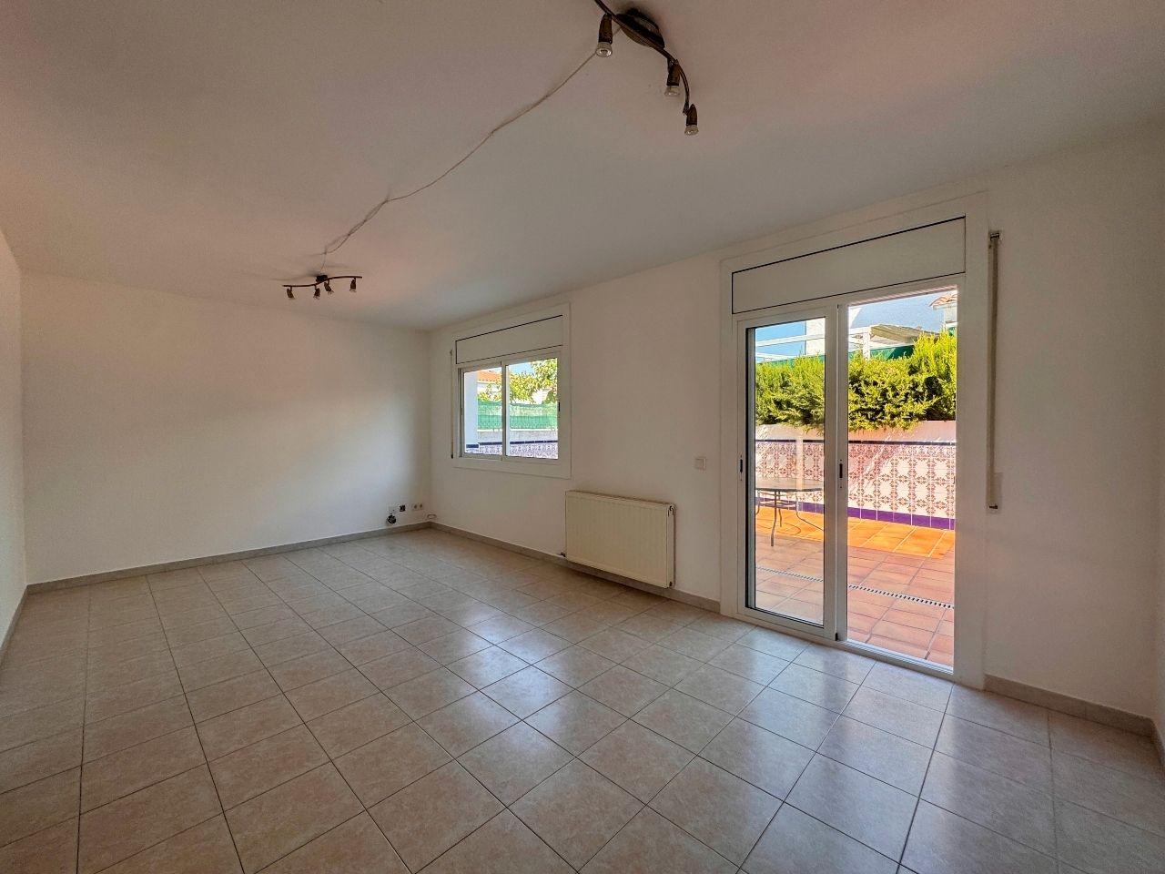Sala de estar de Casa o chalet en venta en L'Escala con Calefacción, Terraza y Horno