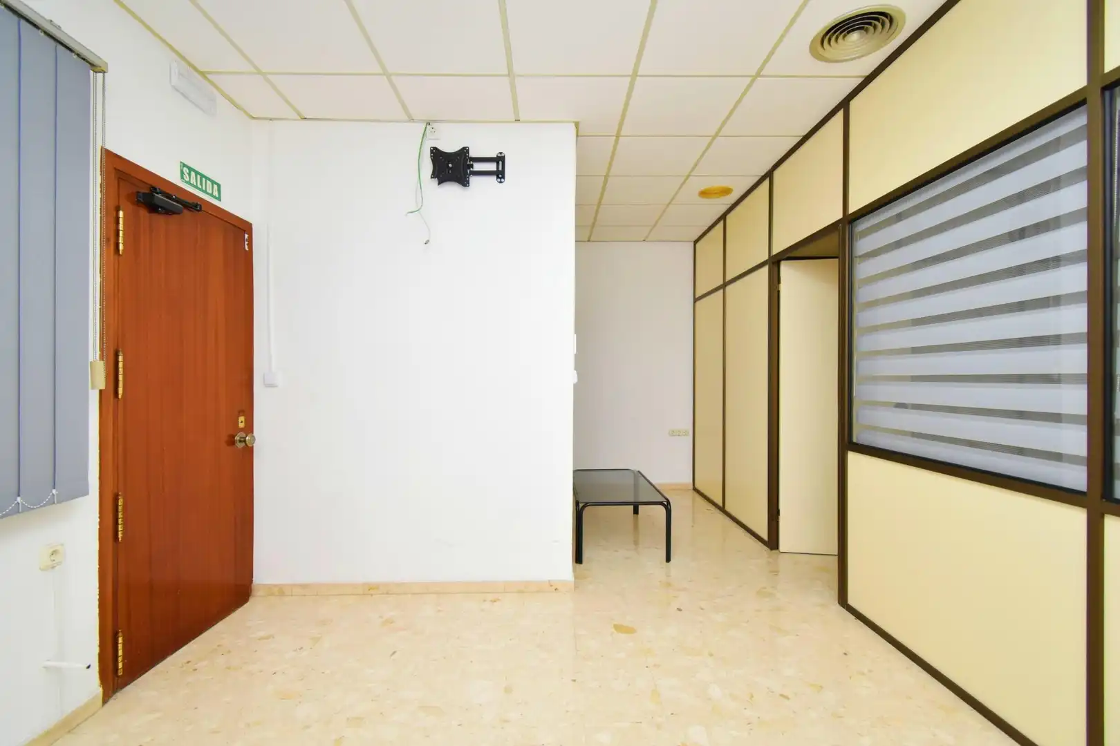 Office for sale in El Ejido  with Air Conditioner