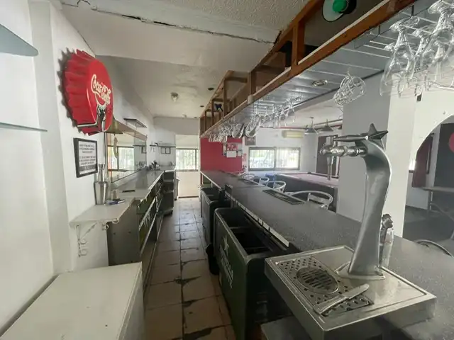 Commercial properties for sale in Avinguda de l'Amerador, Pueblo Español - Coveta Fumá