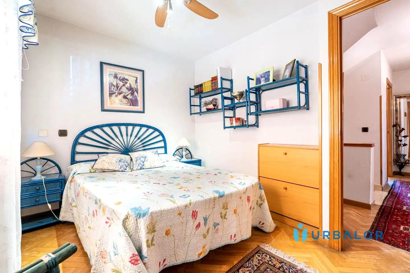 Habitación de Casa adosada en venta en Alcorcón con Calefacción, Jardín privado y Parquet