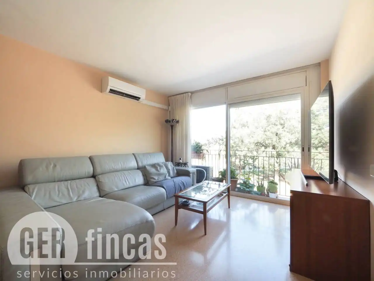 Habitación de Piso en venta en Terrassa con Aire acondicionado, Calefacción y Balcón