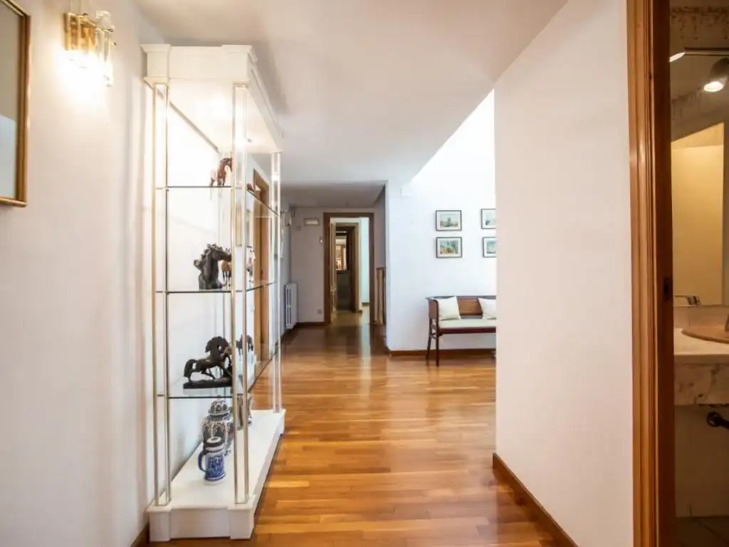 Casa o chalet en venta en Esplugues de Llobregat con Aire acondicionado, Calefacción y Jardín privado