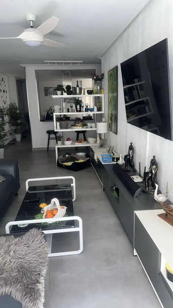 Ático con ascensor en venta en Playa de los Locos, imagen 2