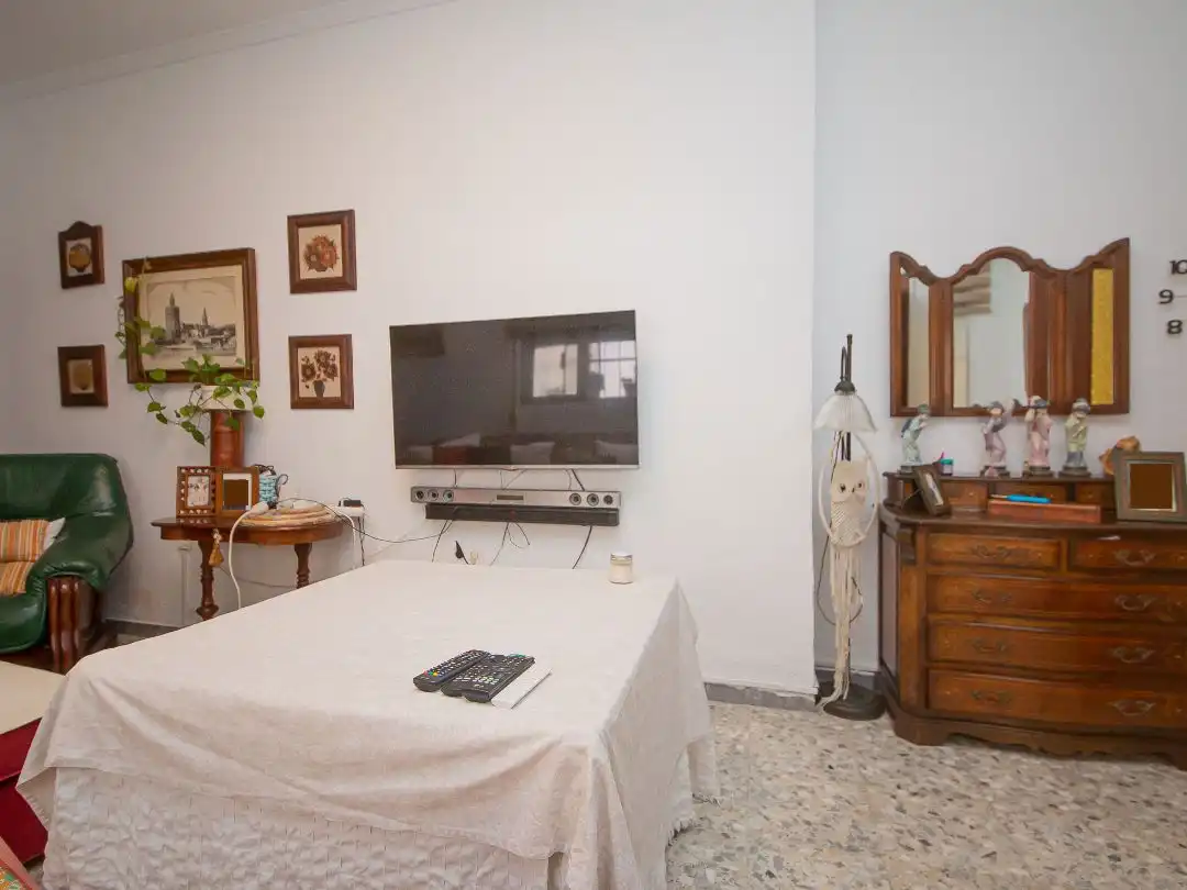 Sala d'estar de Planta baixa en venda en La Línea de la Concepción amb Terrassa