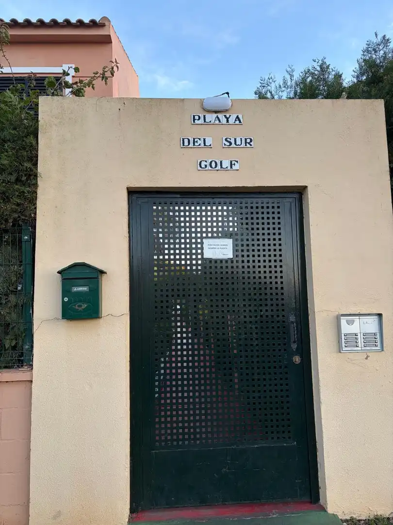 Außenansicht von Wohnungen zur Miete in Islantilla mit Klimaanlage, Heizung und Terrasse