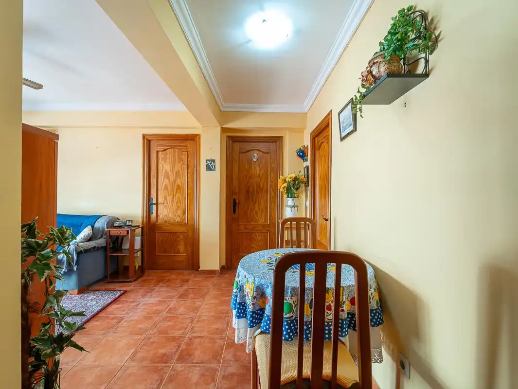 Piso en venta en Torremolinos con Calefacción, Terraza y Balcón