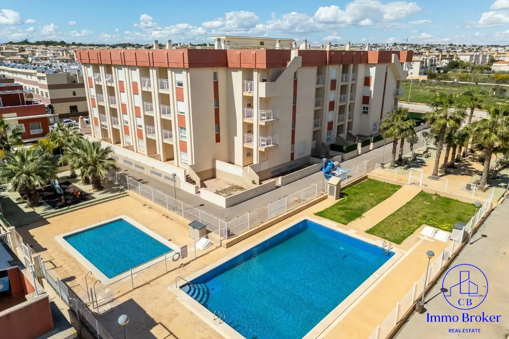 Flat with pool for sale in Orihuela Costa, imagen 2