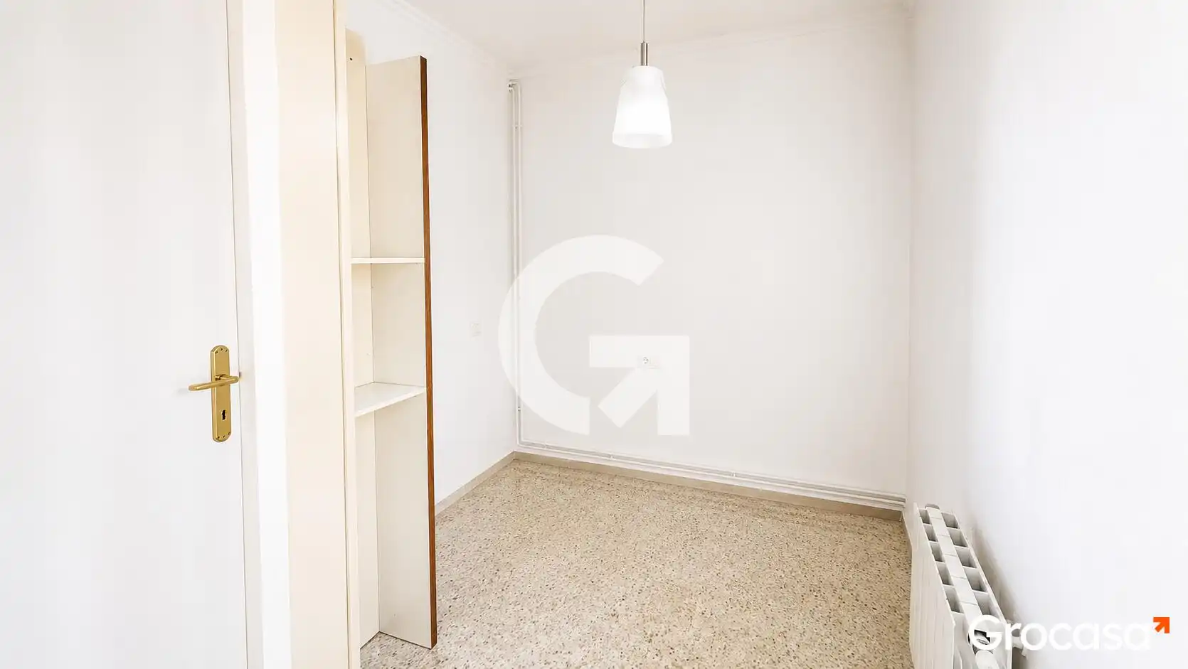 Habitación de Piso en venta en Vilanova i la Geltrú con Calefacción, Horno y Balcón