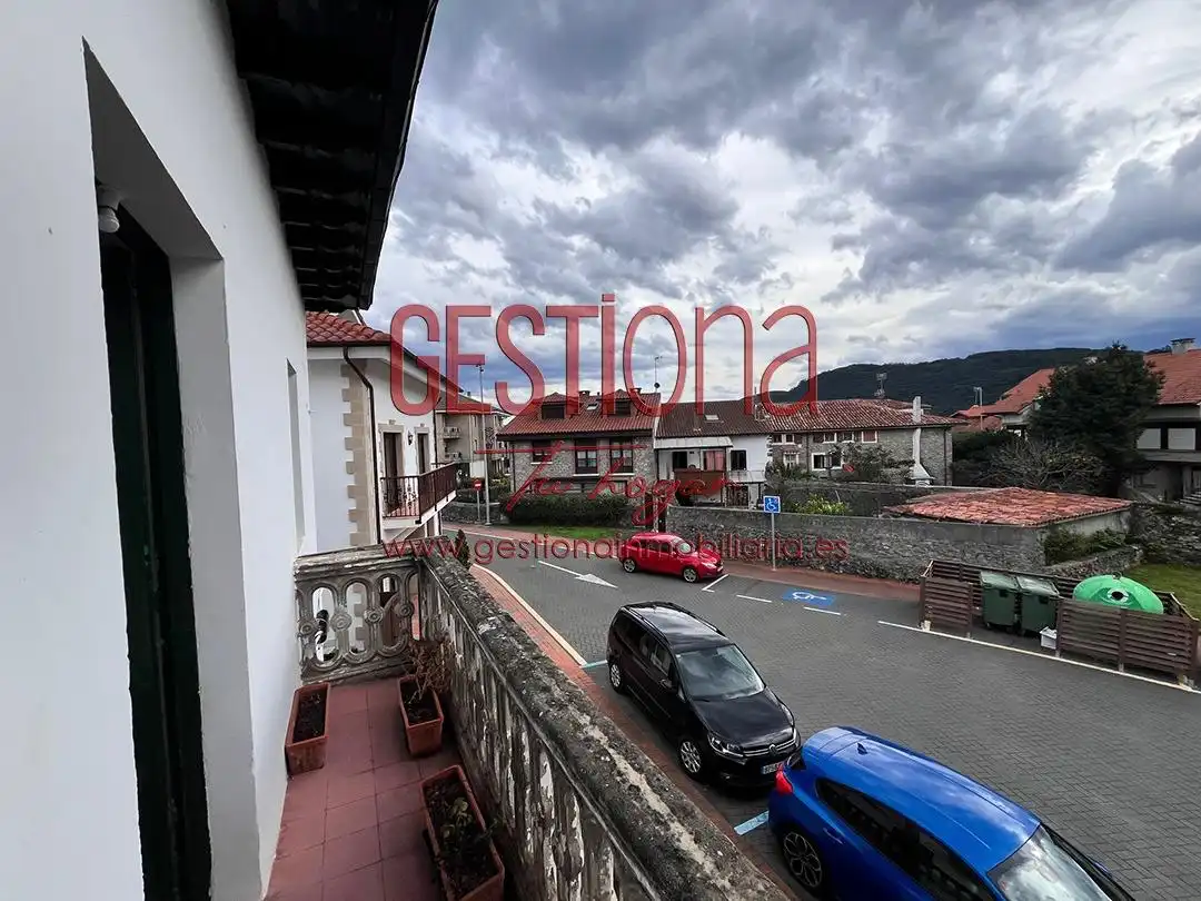 Vista exterior de Casa o chalet en venta en Noja con Terraza, Trastero y Amueblado