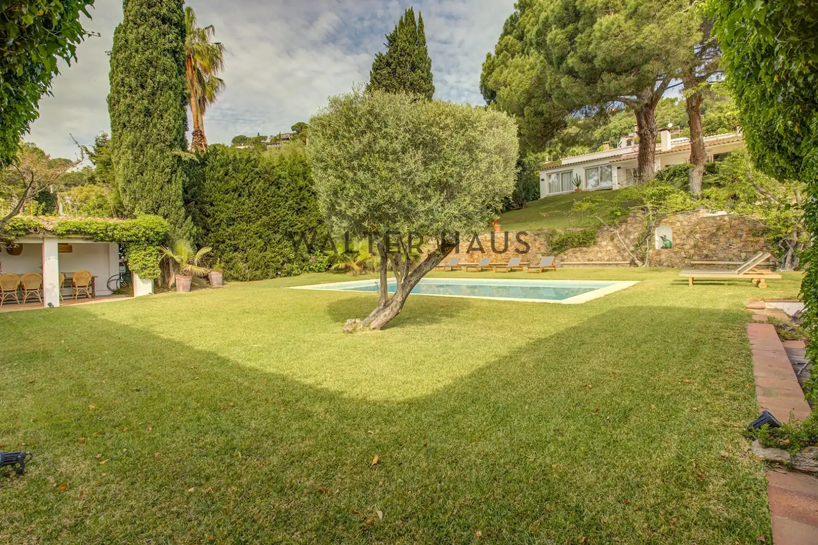 Chalet con piscina en venta en Carrer del Ripollès, imagen 46