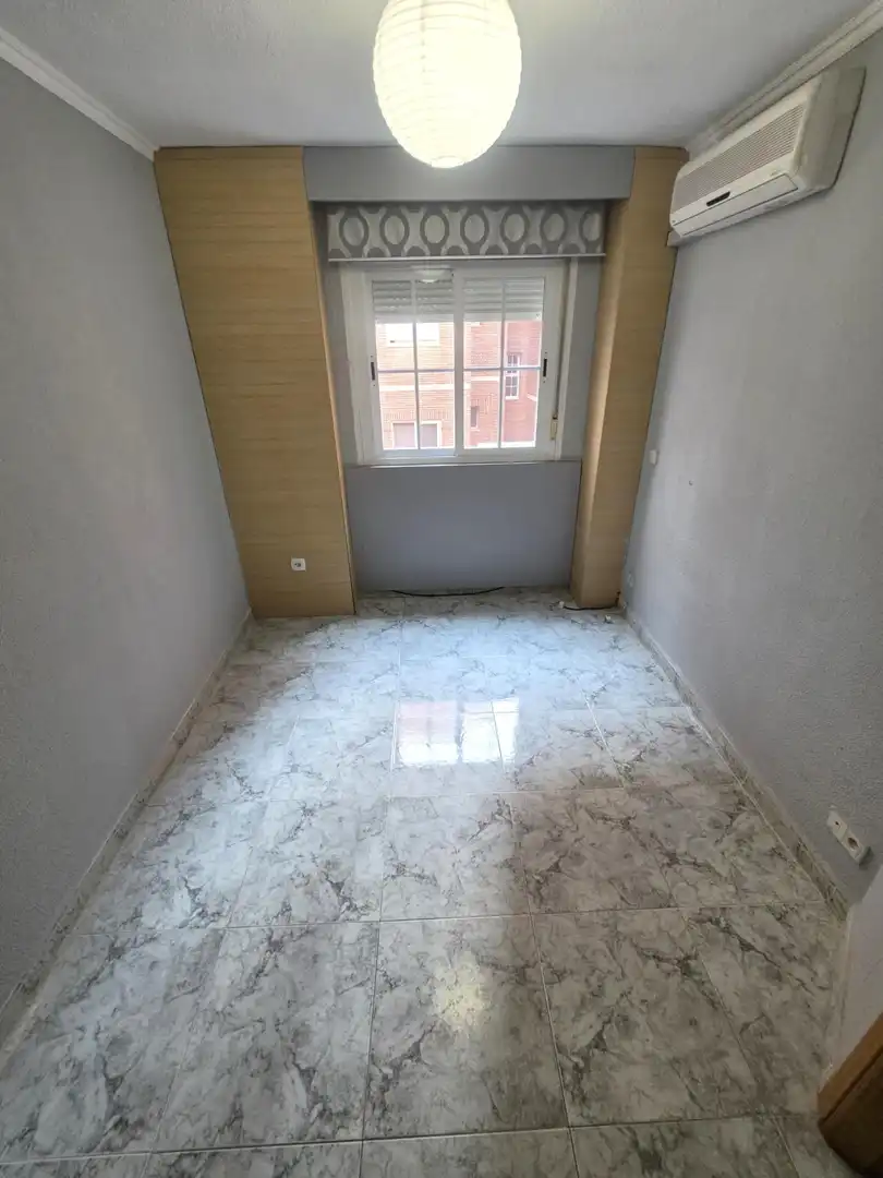 Bedroom of Flat for sale in Valdemoro  with Air Conditioner and Heating