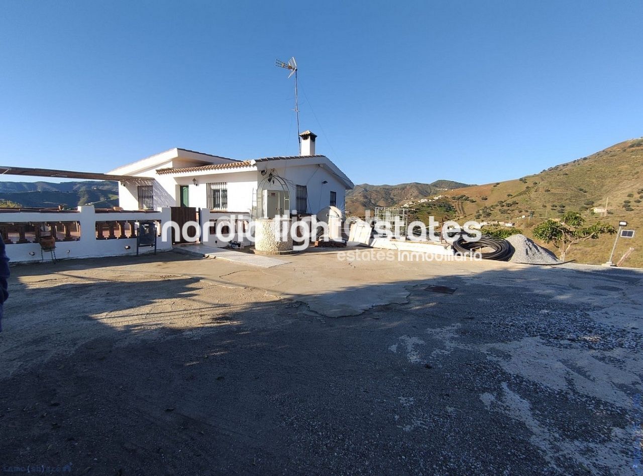 Exterior view of Houses for sale in El Borge  with Terrace, Storage room and Swimming Pool