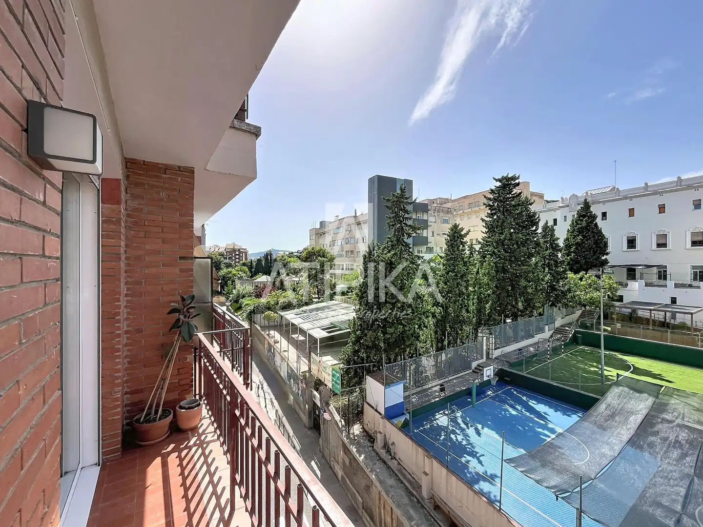Vista exterior de Pis en venda en Barcelona amb Aire condicionat, Calefacció i Parquet