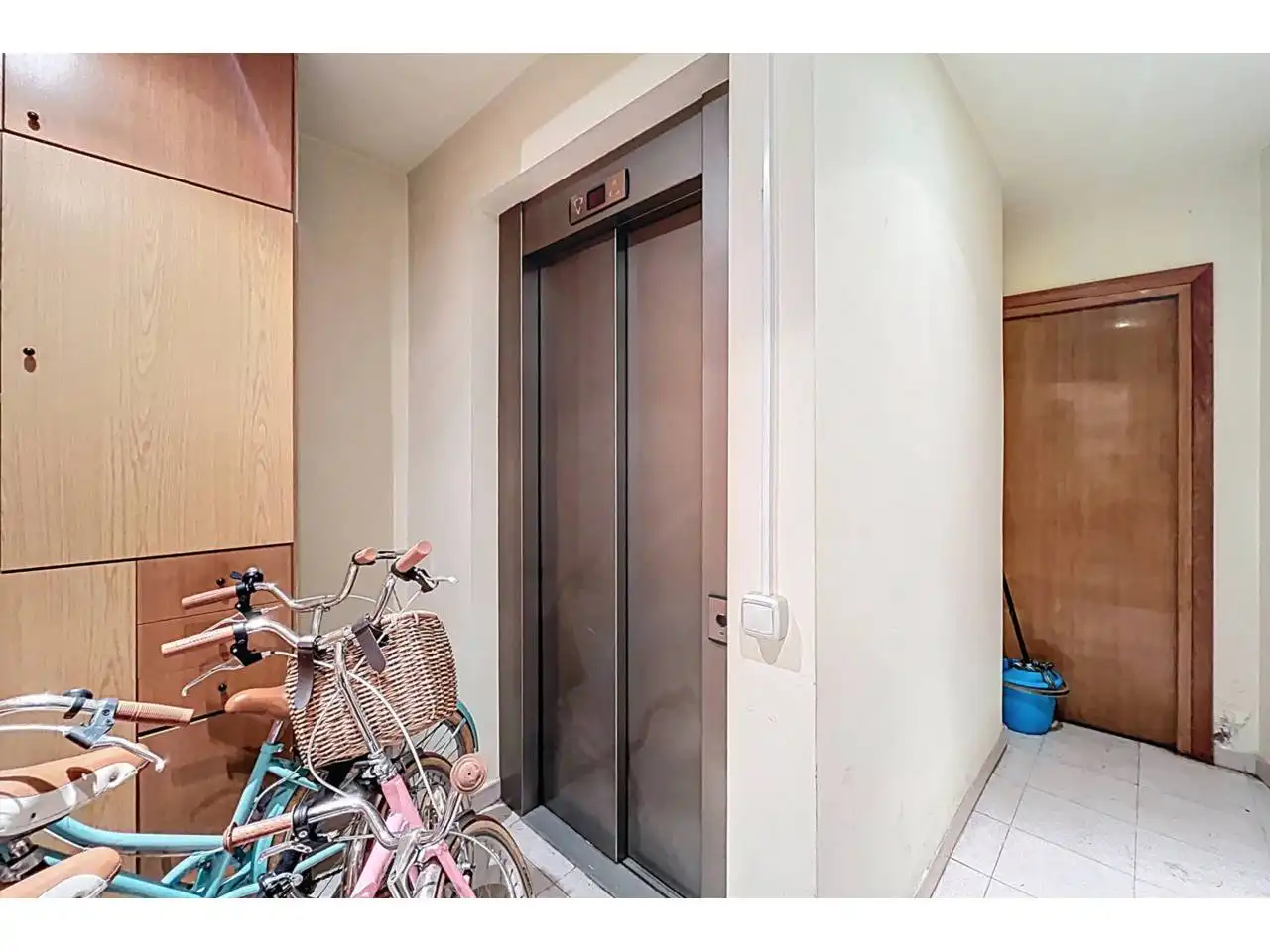 Mixte résidentiel à vendre à Sant Julià, imagen 2