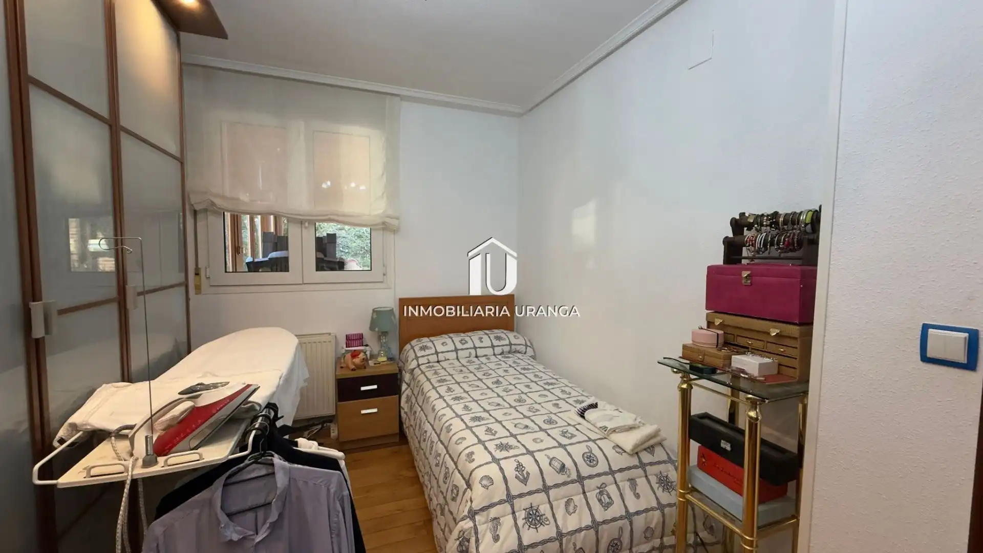 Habitación de Casa o chalet en venta en Laredo con Calefacción y Terraza