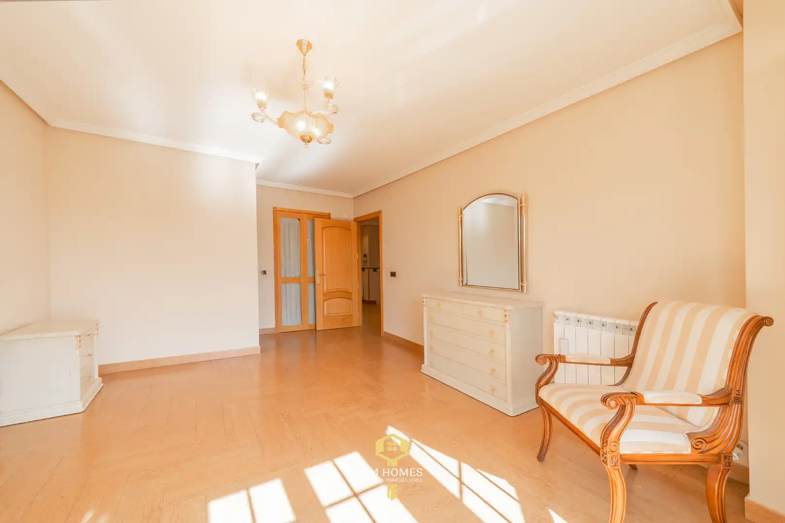 Casa adosada en venta en Coslada con Calefacción, Jardín privado y Terraza