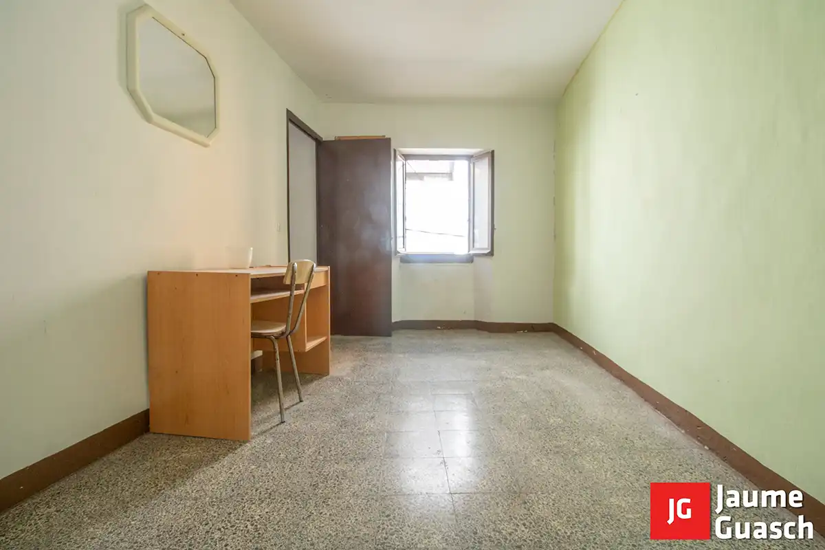 Sala de estar de Casa o chalet en venta en La Nou de Gaià con Terraza, Trastero y Balcón