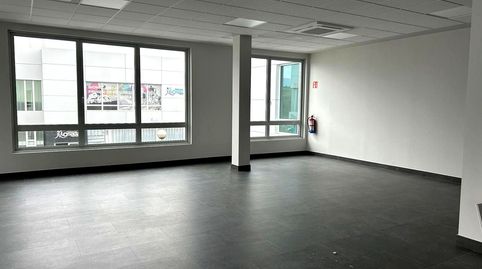 Foto 2 de Oficina de alquiler en Barrio el Crucero, Revilla, Camargo