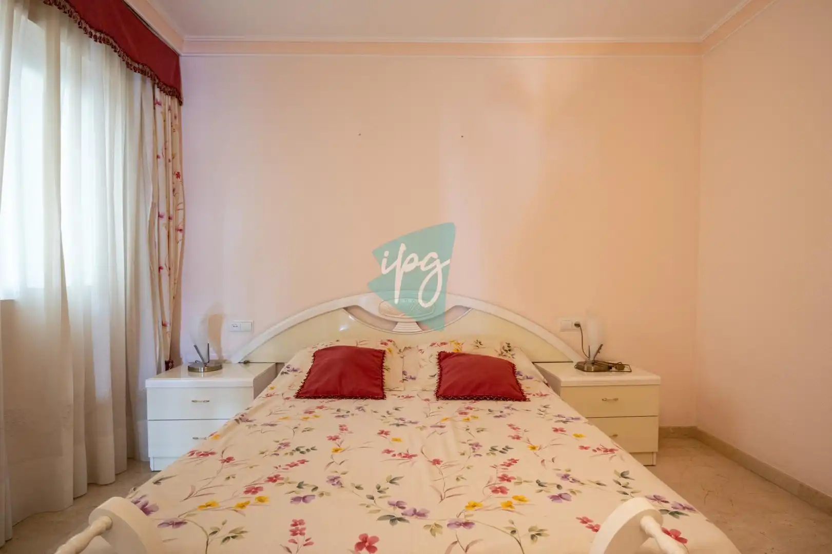Habitación de Piso en venta en Estepona con Aire acondicionado, Terraza y Amueblado