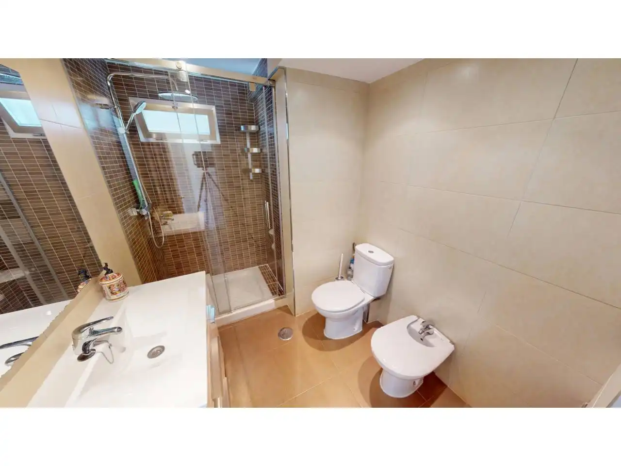 Bathroom of Flat for rent in Móstoles  with Air Conditioner, Heating and Terrace