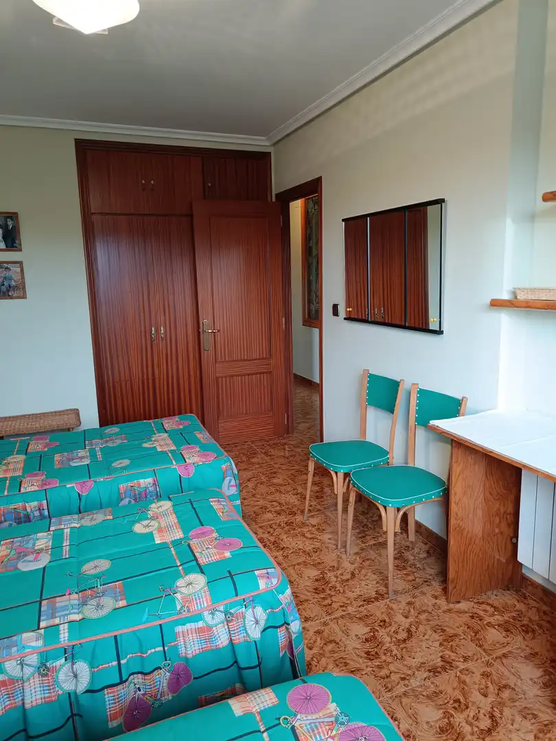 Dormitori de Casa o xalet en venda en Aguilar de Campoo amb Calefacció i Terrassa