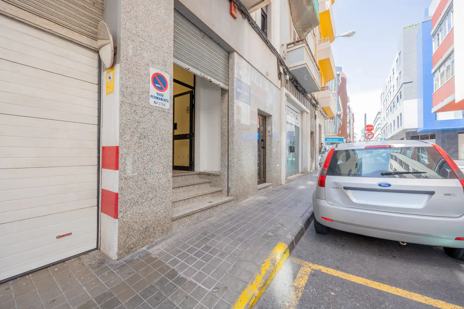 Local comercial en venda a Calle Montevideo 7