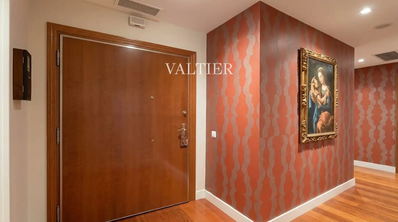 Flat for rent in Madrid  with Air Conditioner