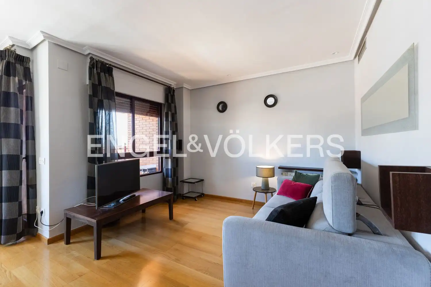Living room of Flat for rent in Castellón de la Plana / Castelló de la Plana  with Air Conditioner, Heating and Parquet flooring