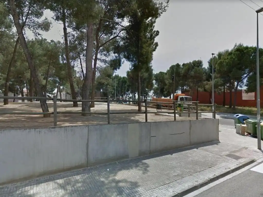 Parking with lift for sale in GUIPUSCOA