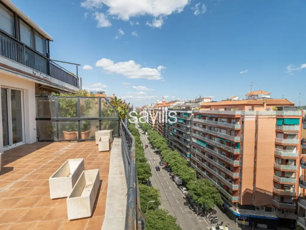 Außenansicht von Wohnungen zum Verkauf in Barcelona mit Klimaanlage, Möbliert und Balkon